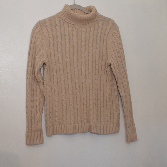 LL Bean Turtle Neck Cable Knit Womens Pullover Sweater Size M Medium Cream Ivory - Picture 1 of 8